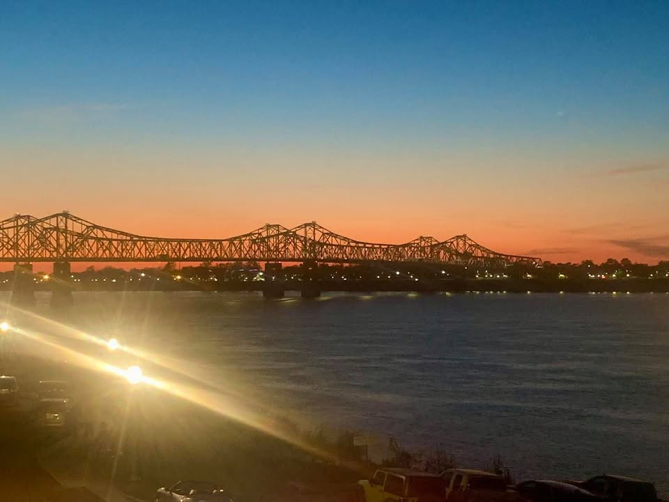 We had a great time road tripping to Natchez for their 35 annual balloon event this past weekend.