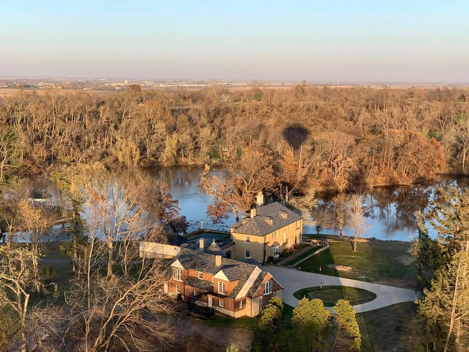 Flying in November with 70 degree temps and light winds!