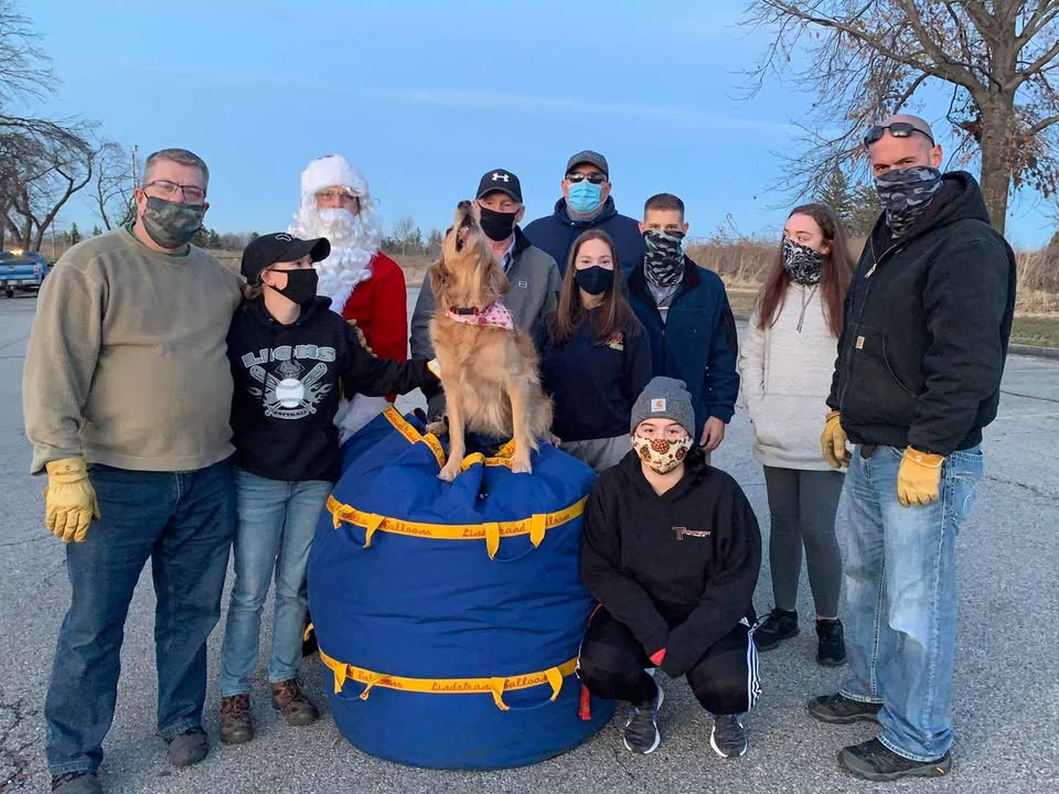 Santa made an appearance today over Marion in my hot air balloon.