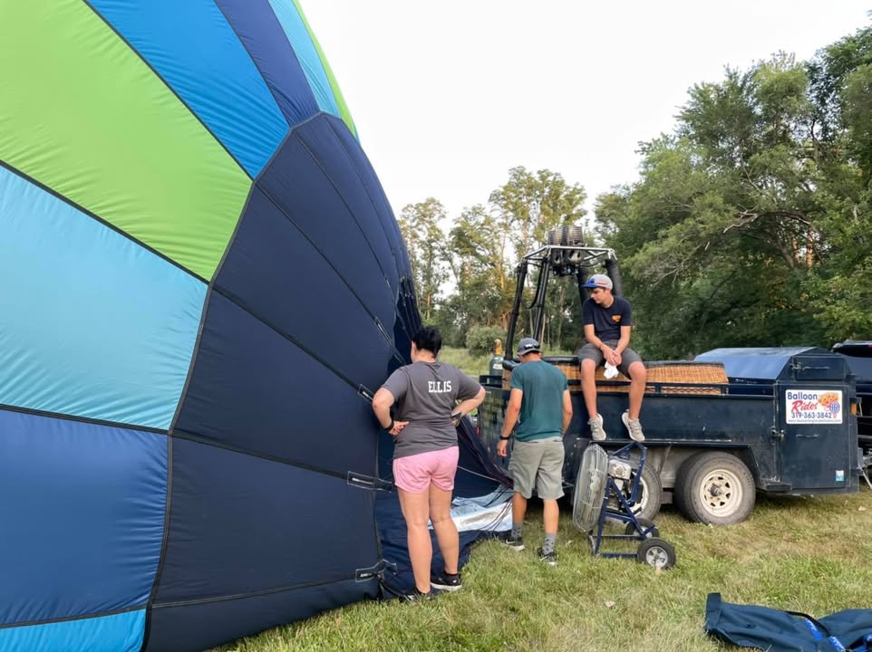 The wind was a little to strong for a flight tonight so we took the time for a maintenance check...