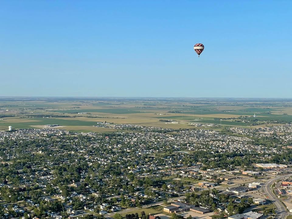 Kim finally got to celebrate her birthday with a balloon ride last night.