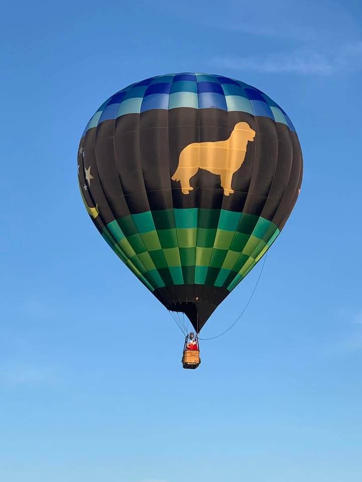 Thank you Santa for helping me get my balloon inflated.