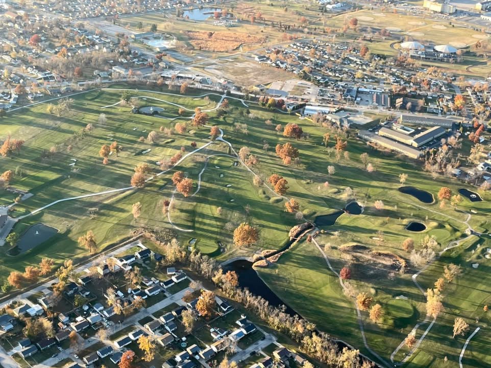 Saturday night’s flight took me over both the CRCC and Elmcrest golf courses.